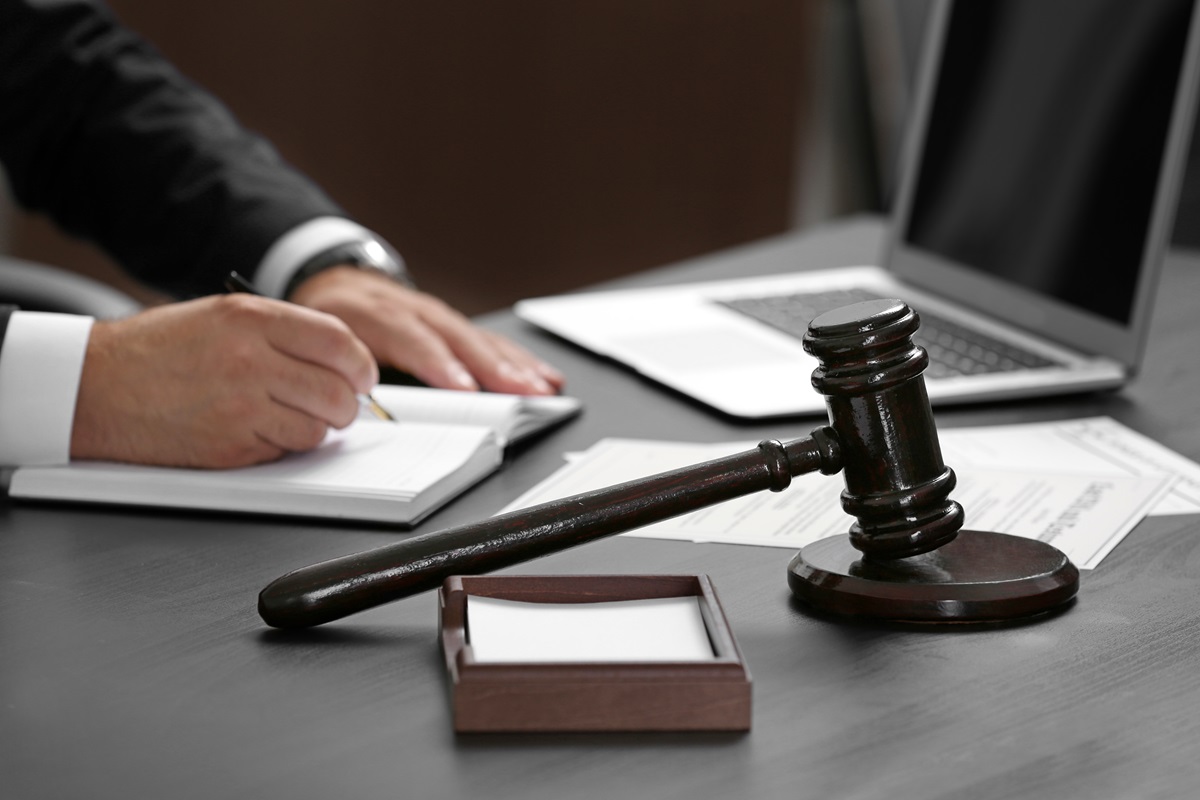 criminal defence lawyer cost